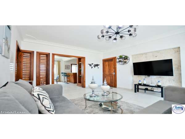 Sol Tropical 2 Bedroom Penthouse With Private