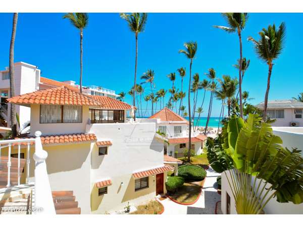 Ocean View Bi-level Los Corales Village