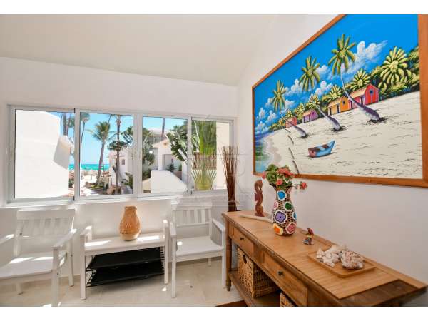 Ocean View Bi-level Los Corales Village