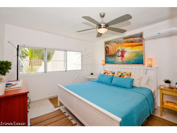 Ocean View Bi-level Los Corales Village