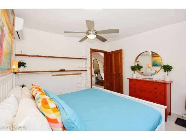 Ocean View Bi-level Los Corales Village