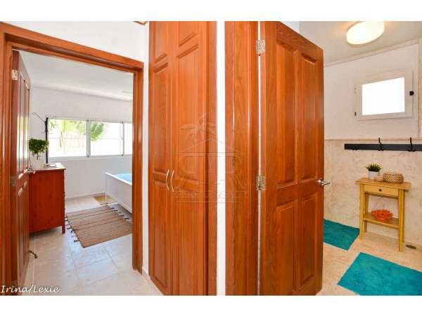 Ocean View Bi-level Los Corales Village