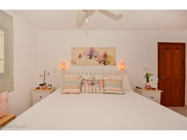 Ocean View Bi-level Los Corales Village