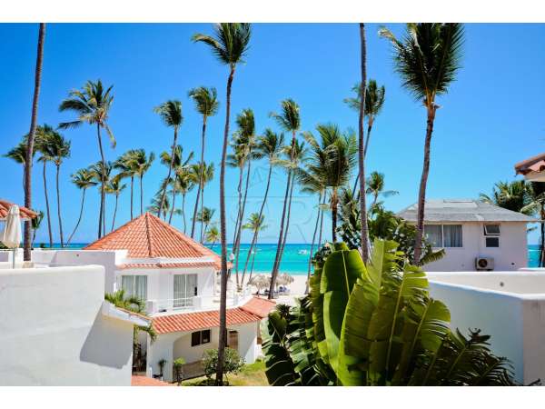 Ocean View Bi-level Los Corales Village