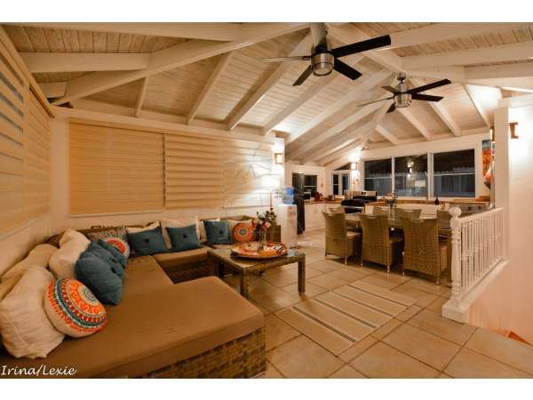 Ocean View Bi-level Los Corales Village