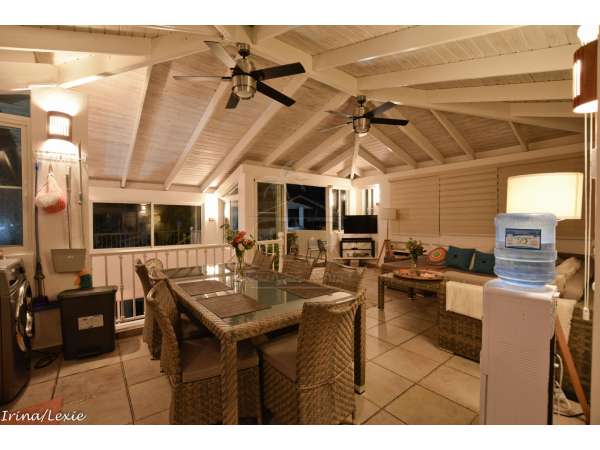 Ocean View Bi-level Los Corales Village