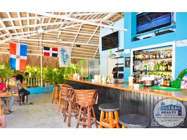 Ocean View Bi-level Los Corales Village