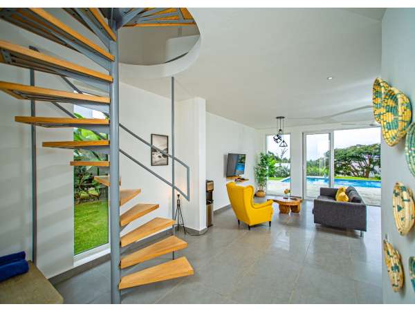 Exquisite Two-level Villa With Breathtaking Views