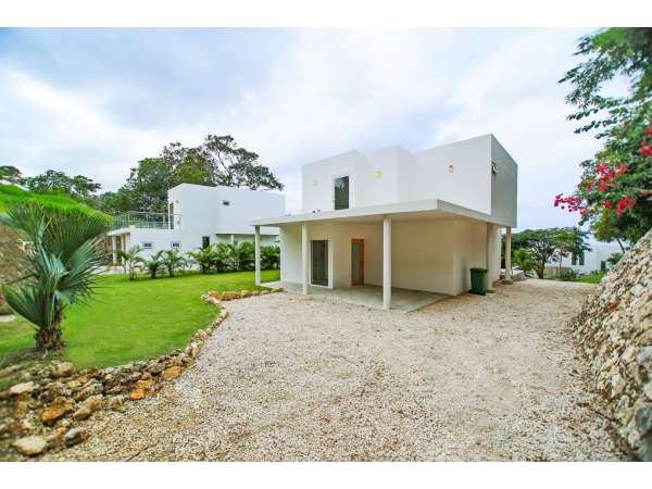 Exquisite Two-level Villa With Breathtaking Views