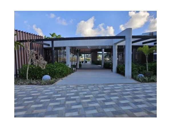 Id-3042 Three-bedroom Apartment For Sale In Punta