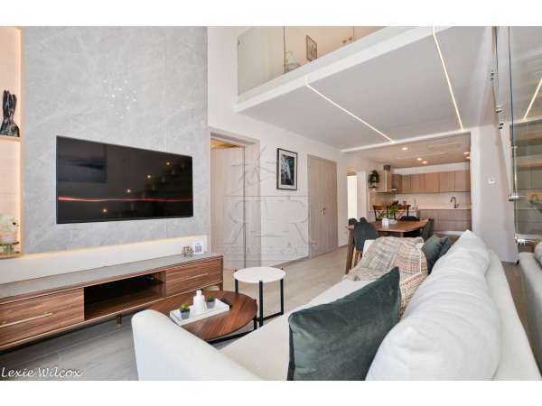 3 Bedroom Condo Close To Everywhere