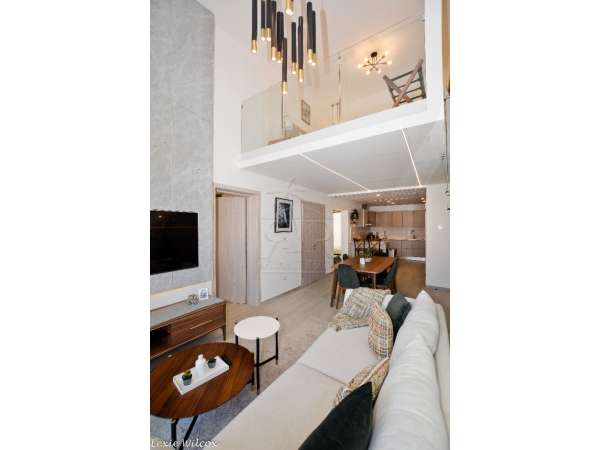 3 Bedroom Condo Close To Everywhere