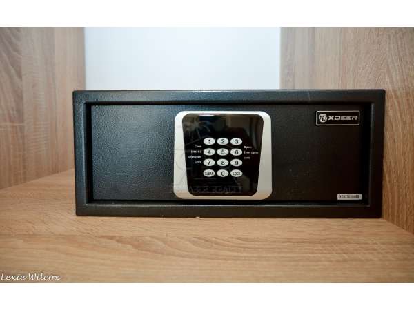 3 Bedroom Condo Close To Everywhere