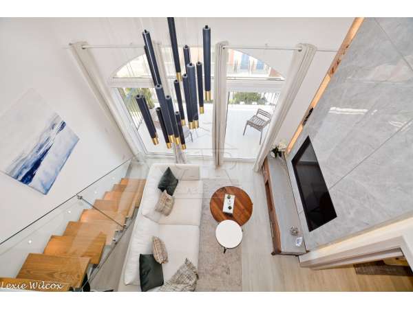 3 Bedroom Condo Close To Everywhere