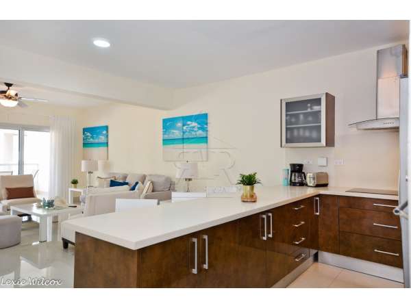 Gorgeous Ocean View 3 Bedroom Condo