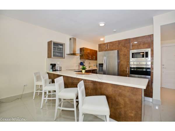 Gorgeous Ocean View 3 Bedroom Condo