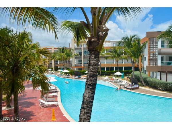 Gorgeous Ocean View 3 Bedroom Condo