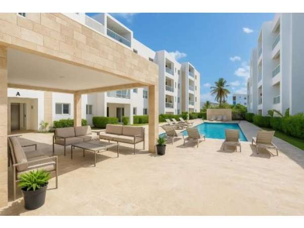 2 Bedroom Condo Near The Ocean