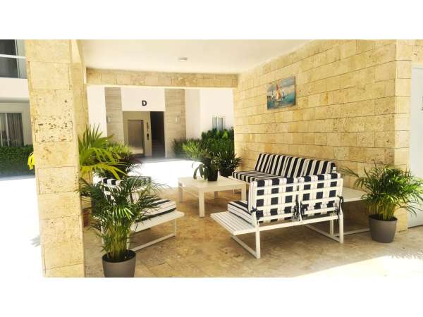 2 Bedroom Condo Near The Ocean