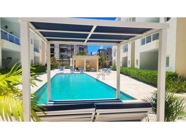 2 Bedroom Condo Near The Ocean