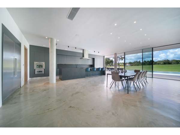 Elegant Golf View Residence In El Valle -