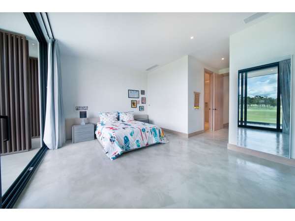 Elegant Golf View Residence In El Valle -