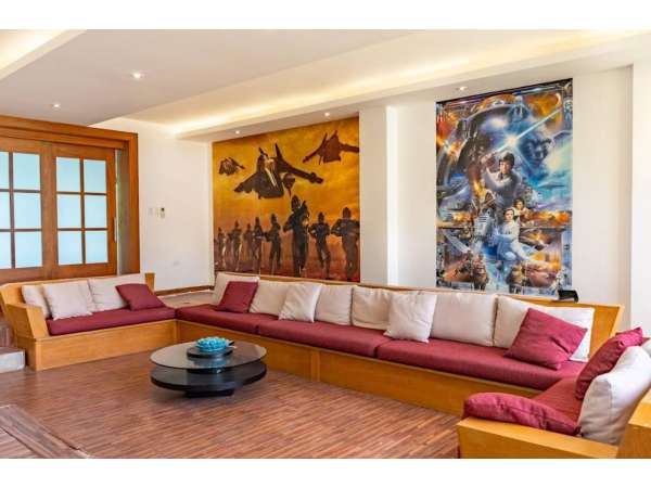 Gorgeous 4-bedroom Villa In Prestigious Pc Village