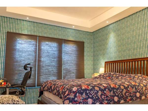 Gorgeous 4-bedroom Villa In Prestigious Pc Village