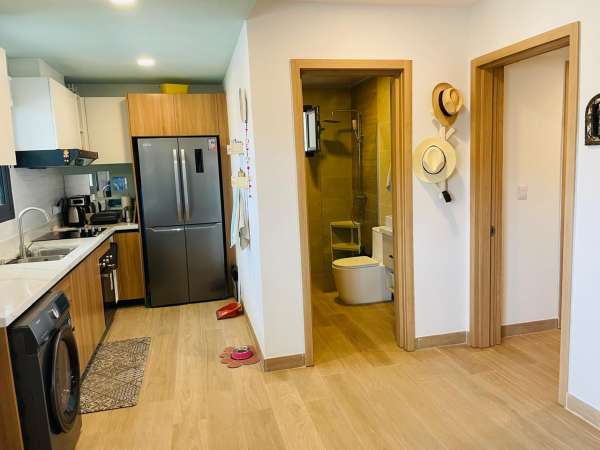 Lavishly Decorated 1 Bed 2 Bath Penthouse With