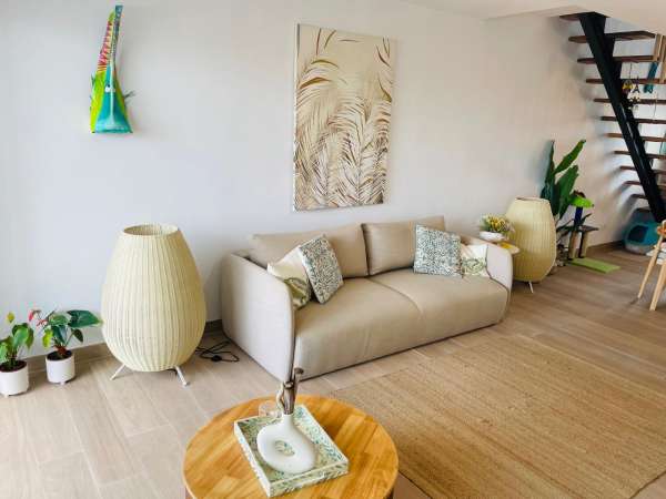 Lavishly Decorated 1 Bed 2 Bath Penthouse With