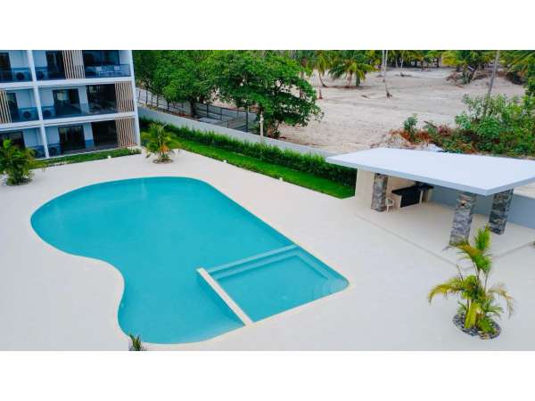 Lavishly Decorated 1 Bed 2 Bath Penthouse With