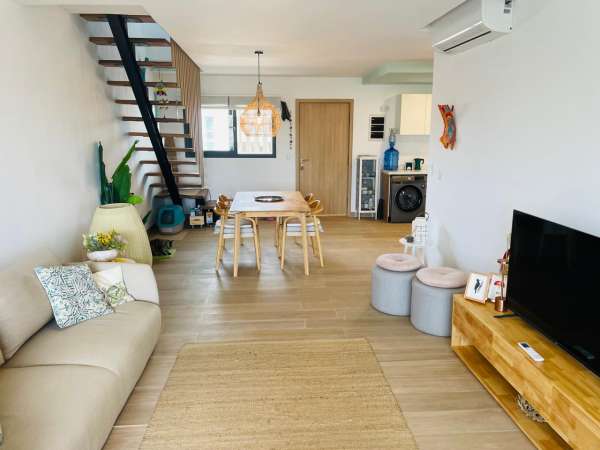 Lavishly Decorated 1 Bed 2 Bath Penthouse With