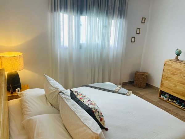 Lavishly Decorated 1 Bed 2 Bath Penthouse With