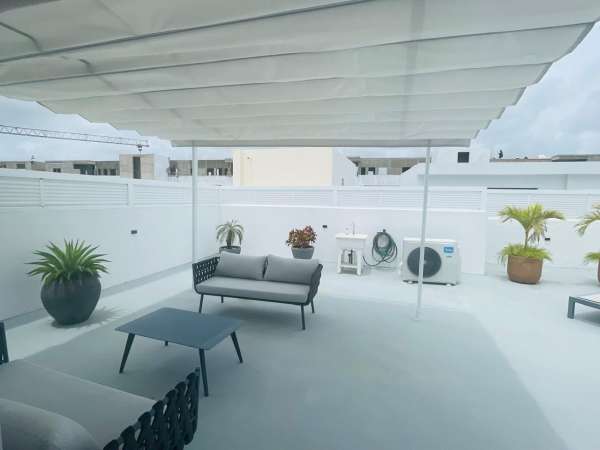 Lavishly Decorated 1 Bed 2 Bath Penthouse With