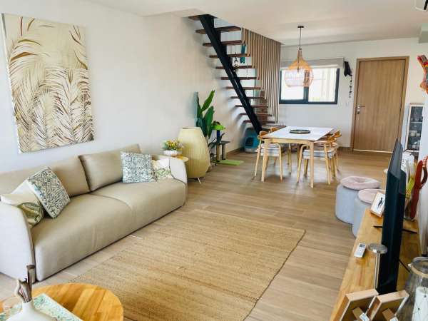 Lavishly Decorated 1 Bed 2 Bath Penthouse With