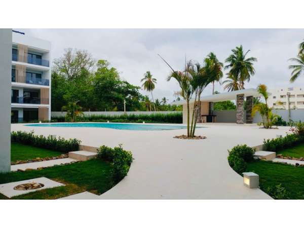 Lavishly Decorated 1 Bed 2 Bath Penthouse With